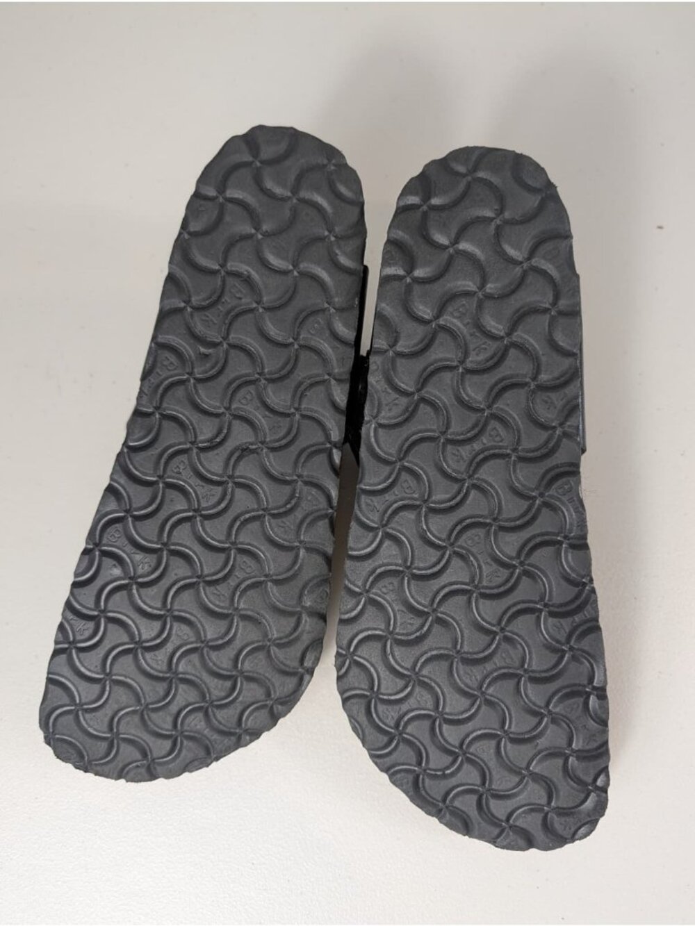 Birkenstock Gizeh thong sandals in black women's size 9 - Picture 12 of 12